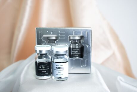 iREJU XO two vials and box white pink silk mirror (1)